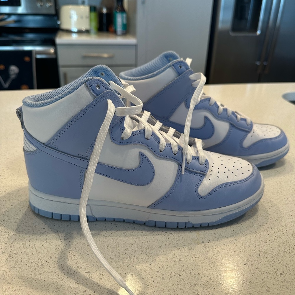 Nike Women’s Dunk High Sneakers in White and Aluminum Light Blue Size 9